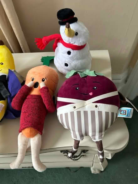 Photo of free Kevin the carrot soft toys (CT20) #3