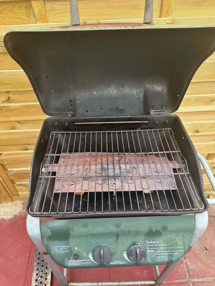 Photo of free working gas barbeque (Ware SG12) #2