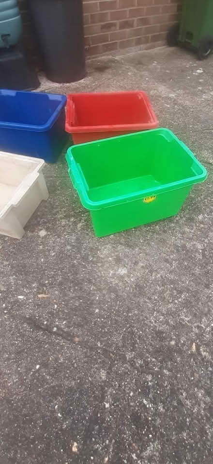 Photo of free 4 x mixed storage boxes (Chandlersford SO53) #1