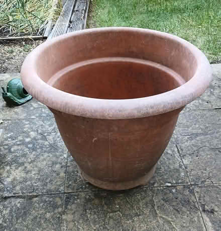 Photo of free Large planter (Maidstone town centre ME14) #1