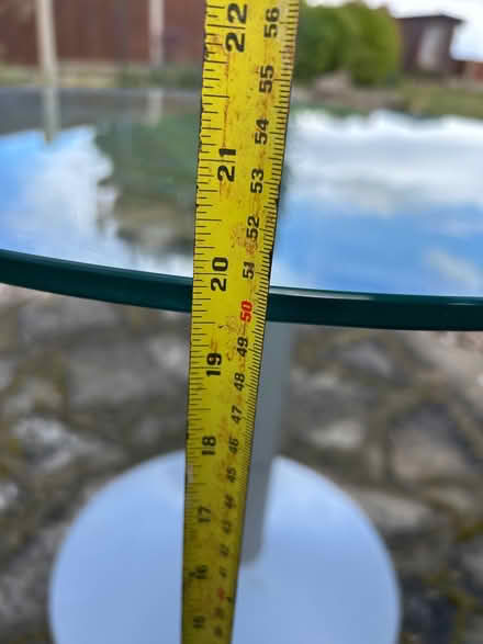 Photo of free Glass table (Howe Street CM3) #4