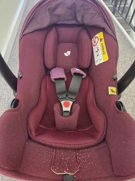 Photo of free Baby Joie car seat & X2 isofix Base (Great Leighs CM3) #1