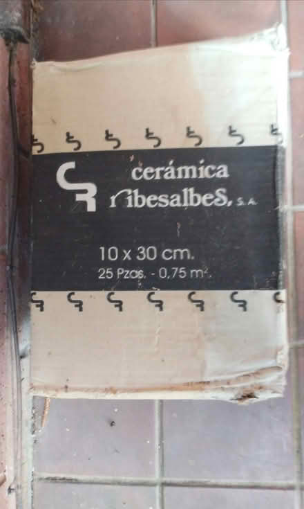 Photo of free Box of while tiles 0.75 sq m (Barford, near Warwick CV35) #1