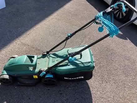 Photo of free lawn mower (Abingdon, OX14) #1