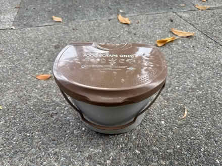 Photo of free Small food scraps bucket w handle (1075 Valencia Avenue) #1