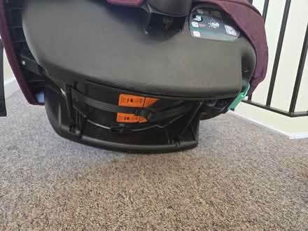 Photo of free Baby Joie car seat & X2 isofix Base (Great Leighs CM3) #4