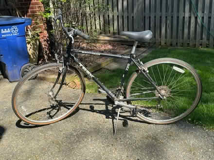 Photo of free Trek 720 Hybrid Multitrack bike (Chevy Chase DC) #1