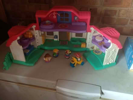 Photo of free Doll house (Totteridge HW HP13) #2