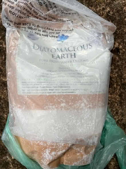 Photo of free diatomaceous earth (Summertown OX2) #1