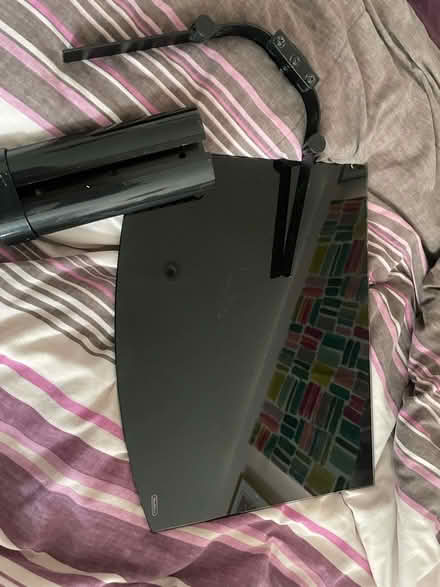 Photo of free Von haus Wall shelf for media unit (Hersham KT12) #1