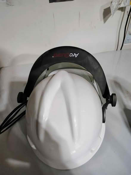 Photo of free V-Gard protective Hat w/ Glaregard (NE Heights: Juan Tabo - Menaul) #1