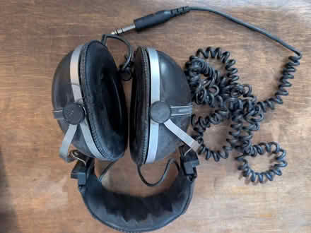 Photo of free Earphones (Kings Stanley GL10) #1