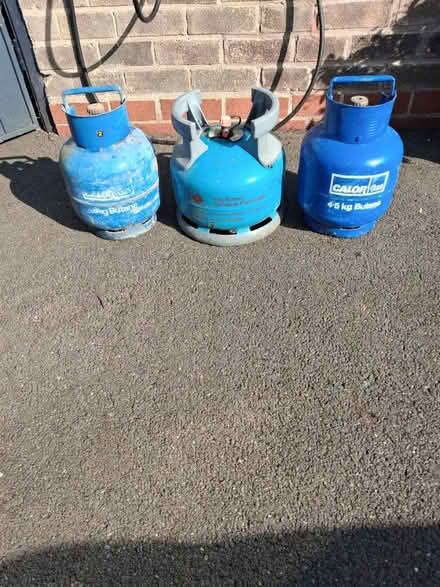 Photo of free Calor gas bottles (Wollaton ng8) #1