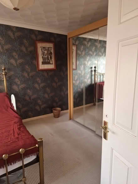 Photo of free Very large 2door double wardrobe with mirror doors (Hayling Island PO11) #2
