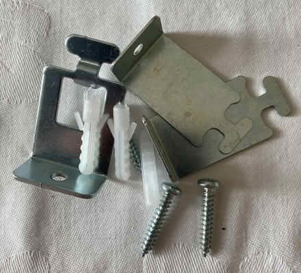 Photo of free 5 sets of screws and accessories (Welling DA16) #2