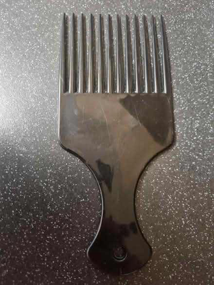 Photo of free Comb (SE20) #1
