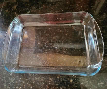 Photo of free Pyrex lasagne/casserole dish (Cherry Orchard SY2) #1