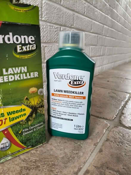 Photo of free Verdone lawn weedkiller (Brooke NR15) #2