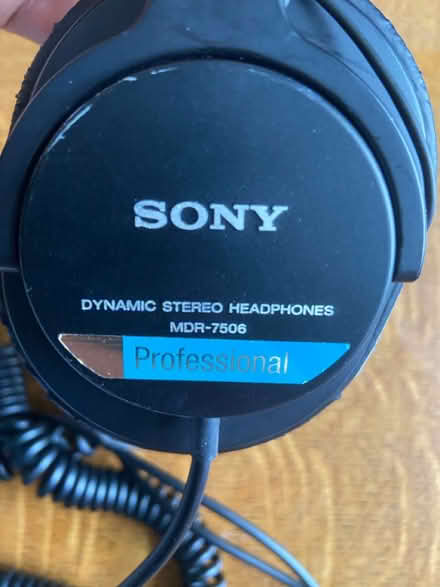 Photo of free Faulty SONY Stereo Headphones (Kelvingrove G3) #2