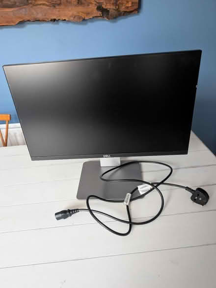 Photo of free Dell computer monitor (Brighton, BN2) #1