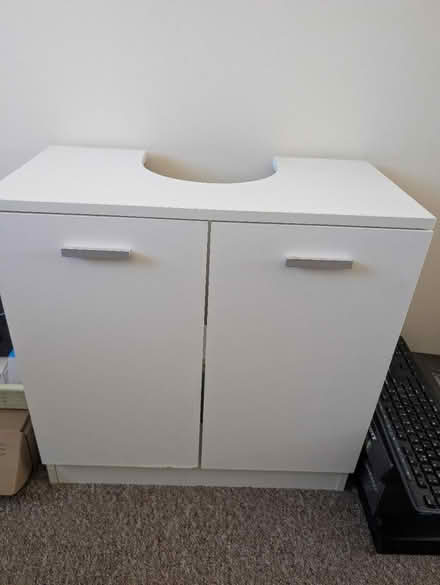 Photo of free Bathroom cupboard (Abingdon, OX14 3TD) #1