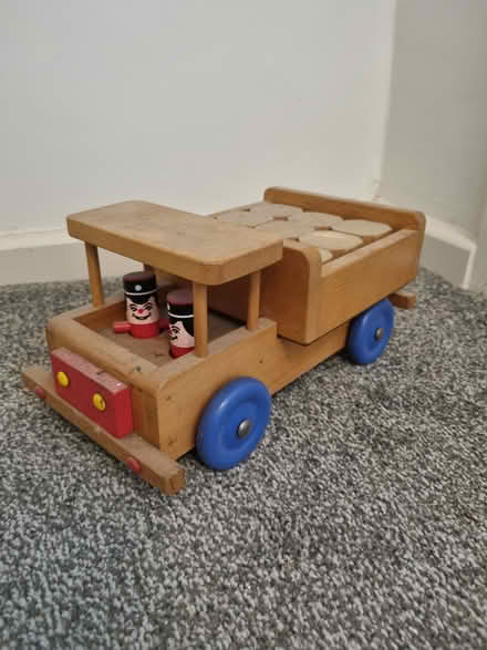 Photo of free Wooden truck (Ba14) #1