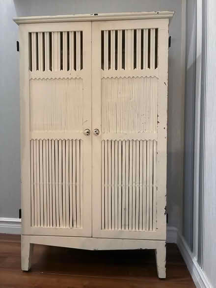 Photo of free Cabinet (Sandymount/Ringsend) #1