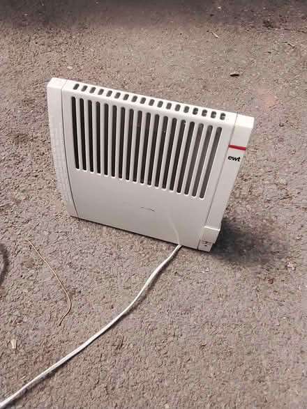 Photo of free Low power electric heater (HR2 Llanwarne) #1
