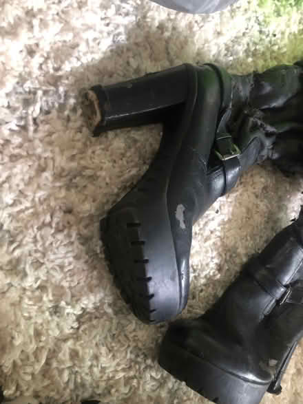 Photo of free Size 9 shoes (Glendale Heights) #3