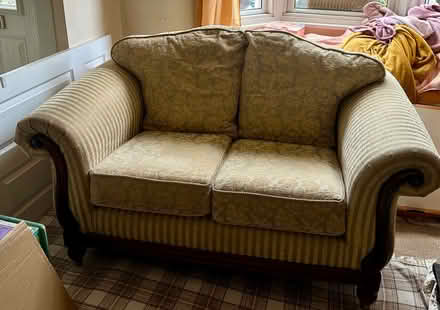 Photo of free Comfortable, classic, classy & compact-2 seater sofa (Ponders End EN3) #2