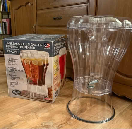 Photo of free 3.5 gallon plastic drink dispenser (Waldorf, MD) #1