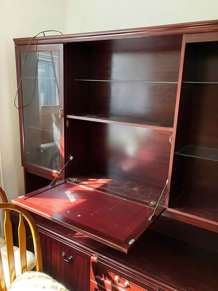 Photo of free Dresser (Parkstreet AL2) #1