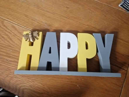 Photo of free Bee Happy wooden words (SY11) #1