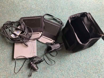 Photo of free Car dvd player with screens (Trench TF2) #1