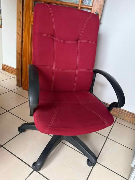 Photo of free Office Swivel Chair (Ballygarvan area) #1
