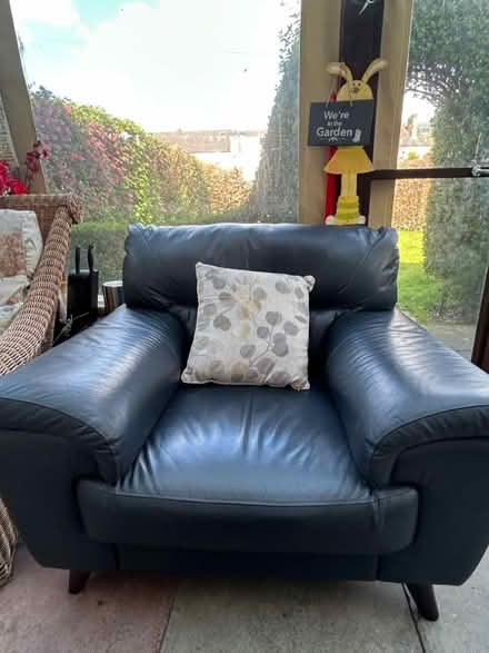 Photo of free Large blue leather chair (Glasgow. G43) #3