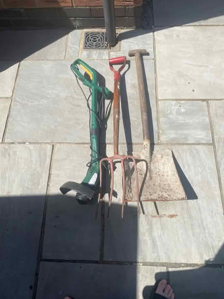 Photo of free strimmer, garden fork and shovel (WA3) #1
