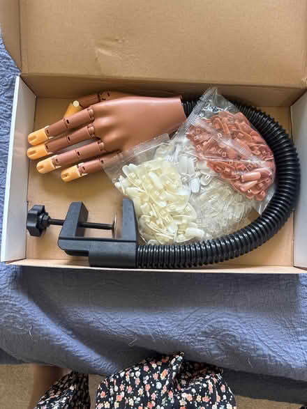 Photo of free Practice Hand for Nail Extentions (Bray SL6) #2