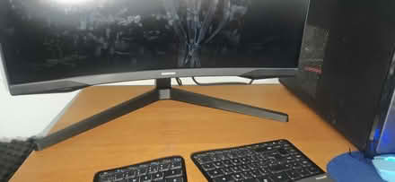 Photo of free Samsung 27" Curved – Spares/Repair (BD4) #3