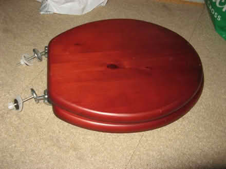 Photo of free Toilet Seat Wooden (St Albans AL4) #1