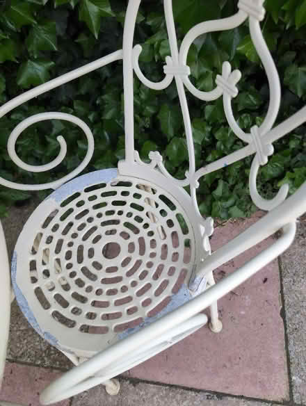 Photo of free Metal garden table & chairs (Saltney CH4) #4