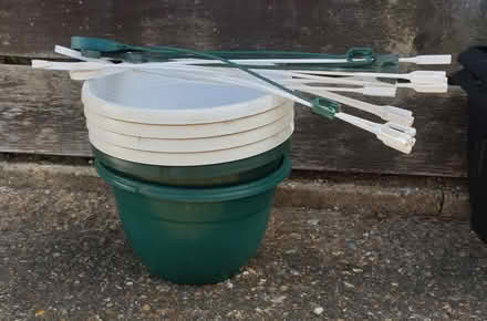 Photo of free Various Plastic Pots (Prestwood HP16) #2