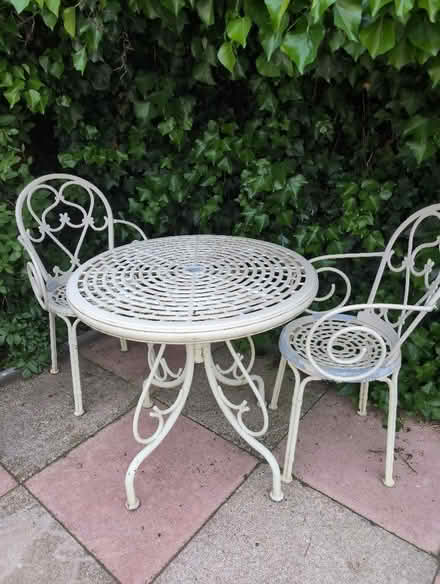 Photo of free Metal garden table & chairs (Saltney CH4) #1