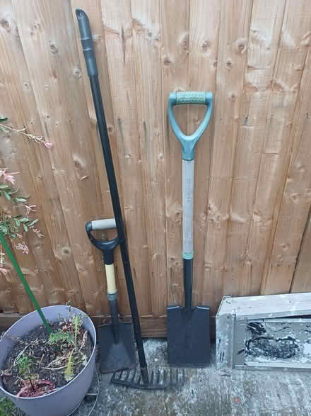 Photo of free Garden Tools (Wood Green N22) #2