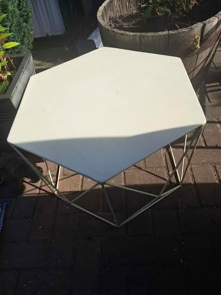 Photo of free White Garden table (Wokingham RG40) #1