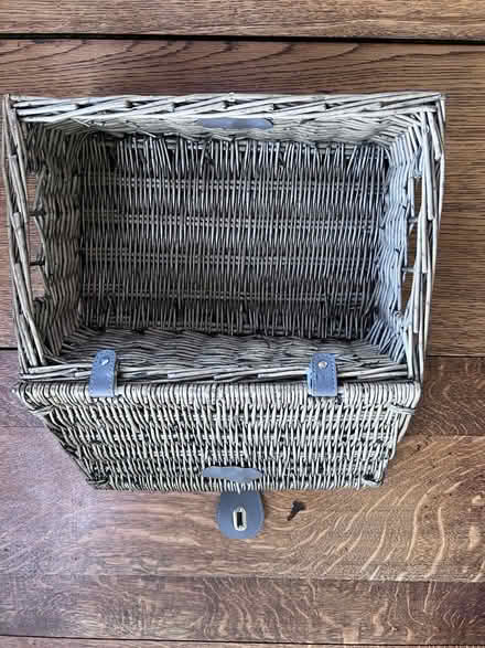 Photo of free Small basket (Caxton CB23) #3