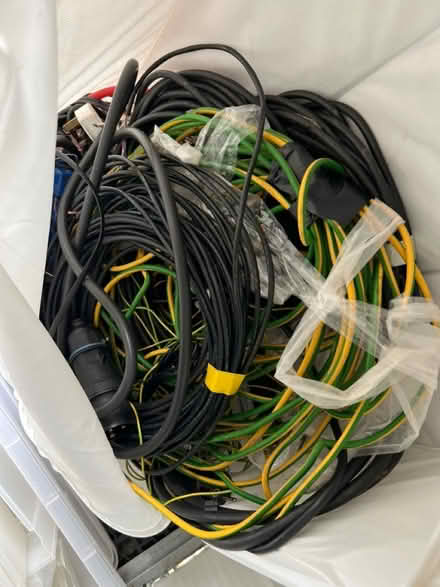 Photo of free Large amount of cables (N4 Manor House) #1