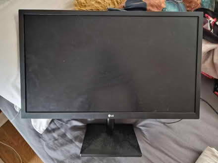 Photo of free LG Monitor 24inch (Romford, RM7) #1