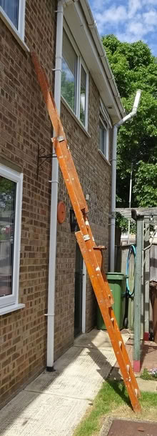 Photo of free Small wooden extending ladder (OX14) #2
