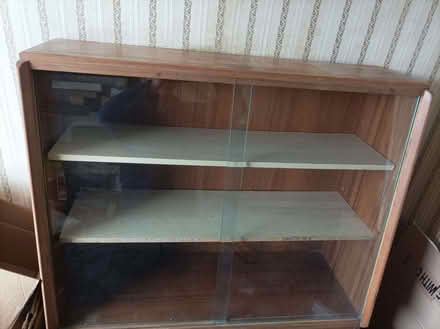 Photo of free Display Cabinett (Seaside BN23) #3